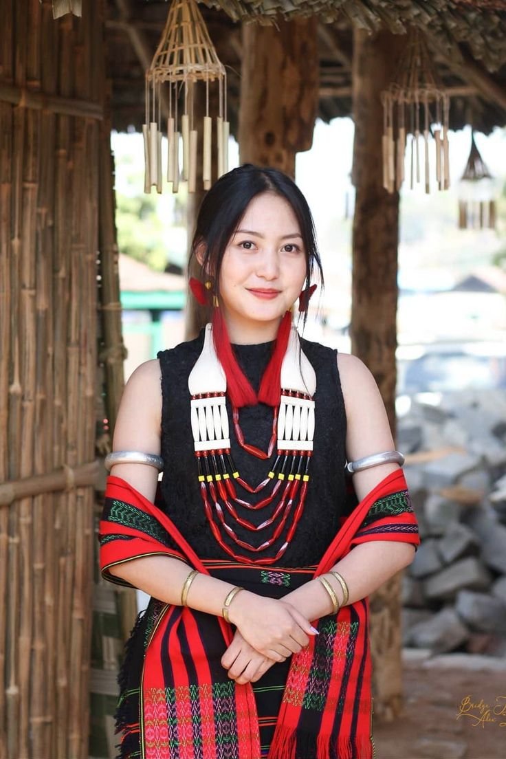 Rina chakesang