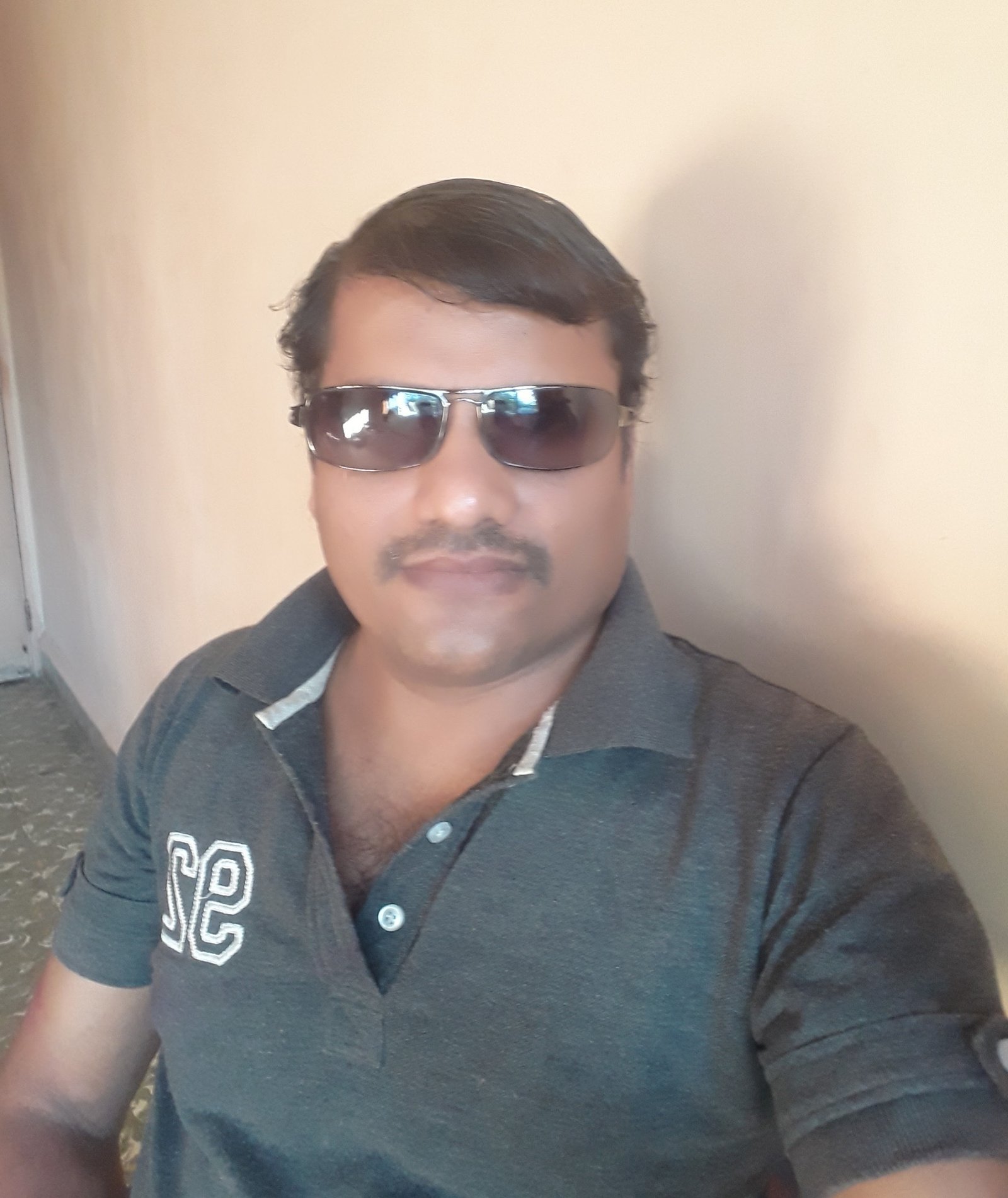 Mukesh Haribhai Kalsariya